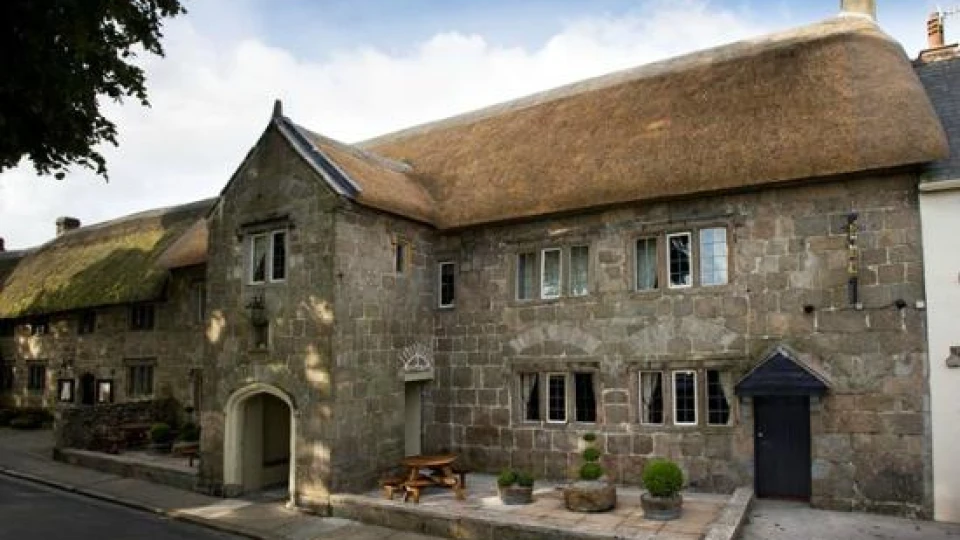 The Three Crowns Hotel